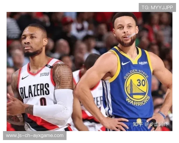 库里命中超远三分，金州勇士板凳瞬间沸腾